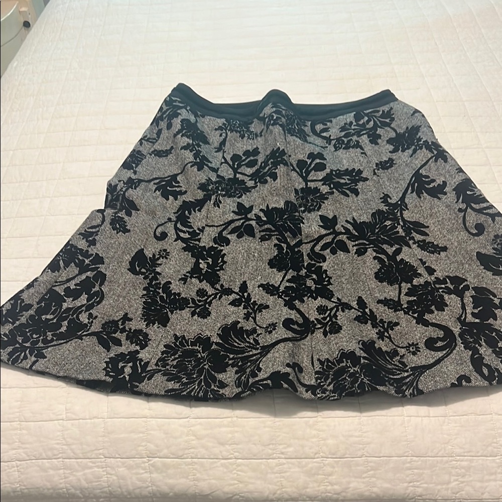 Ann Taylor Black and Gray A-Line Mini Skirt Casual